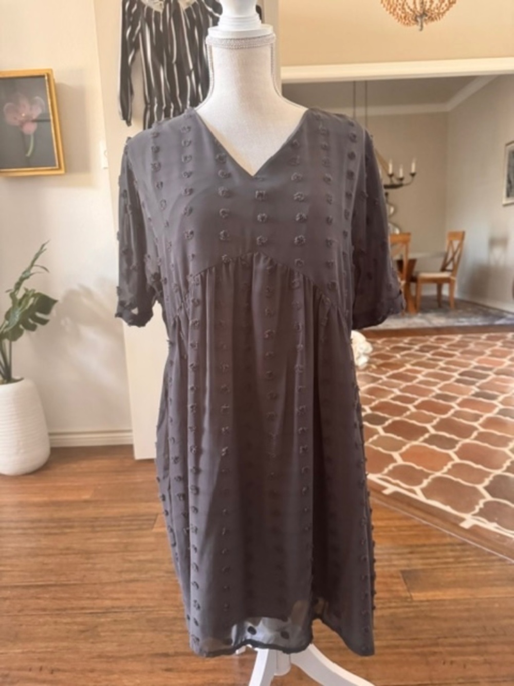 ZENANA Knee Length Dress Size S V Neck Grey